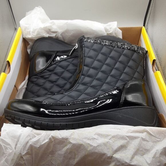 Black Boots - Picture 12 of 13